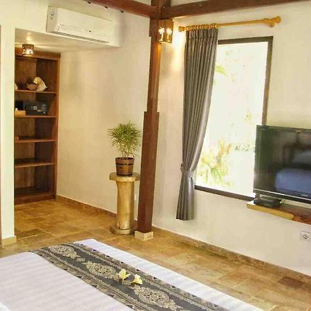 Villa Serene & Spa Mangsit Dış mekan fotoğraf