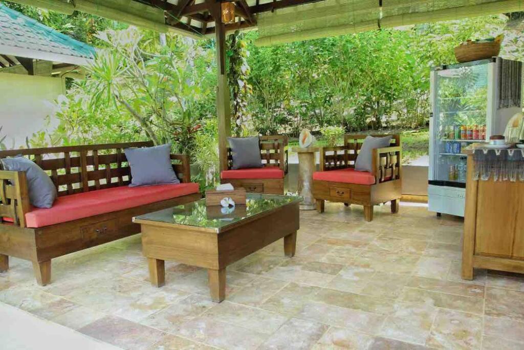 Villa Serene & Spa Mangsit Dış mekan fotoğraf